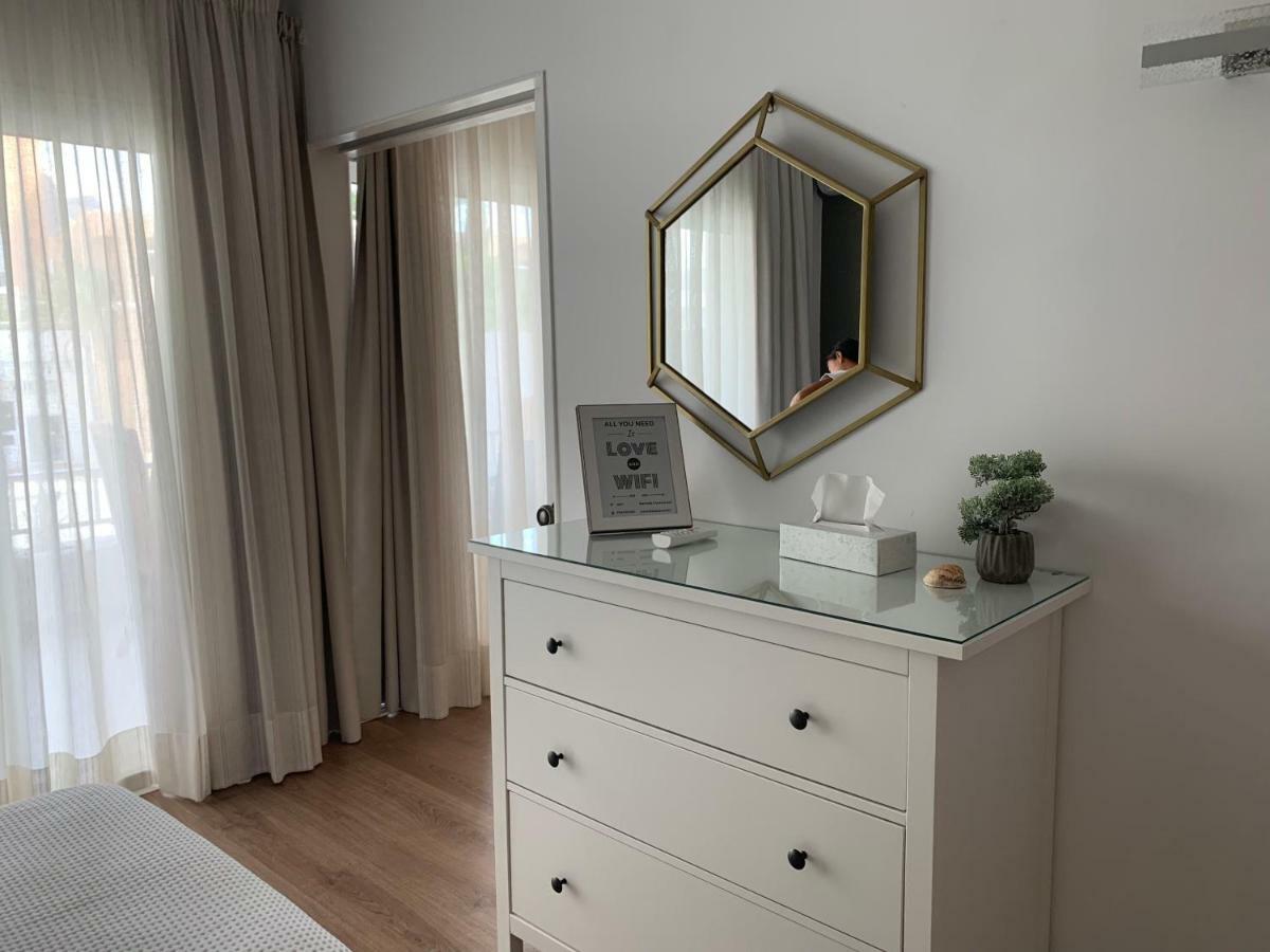 Nuevo Y Lujoso Apartamento En Marbella Centro A Pie De Playa 625 Екстериор снимка