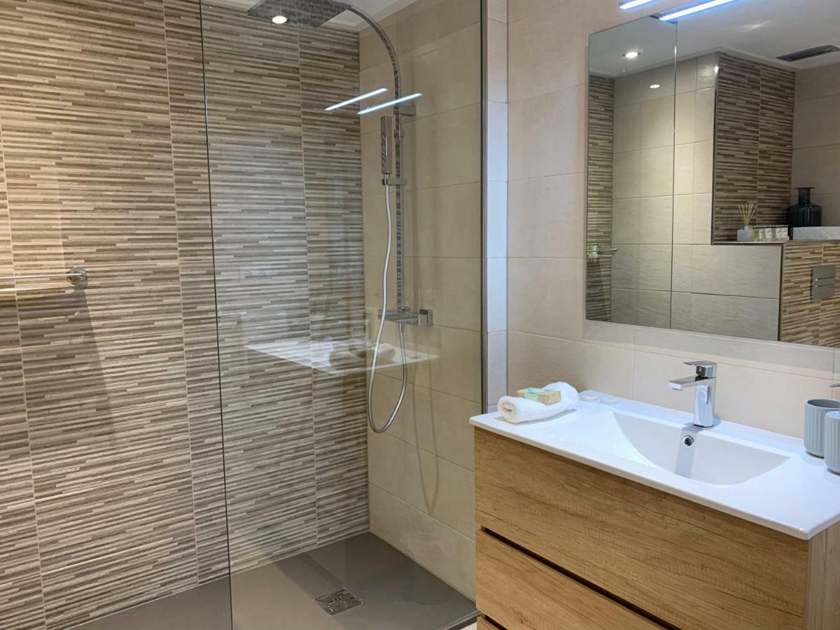 Nuevo Y Lujoso Apartamento En Marbella Centro A Pie De Playa 625 Екстериор снимка